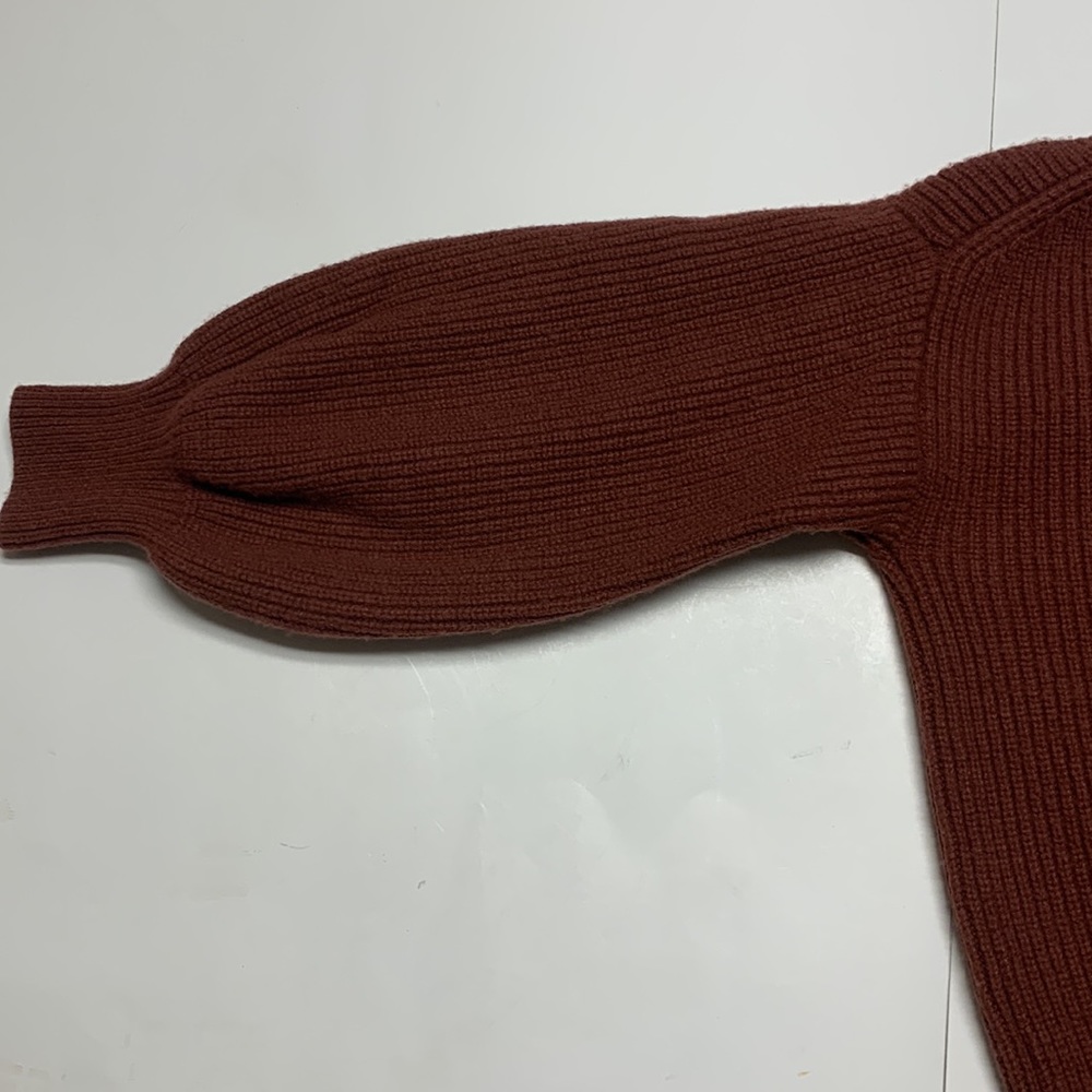 Women's V-Neck Sweater - Brown - Picture 6 of 8